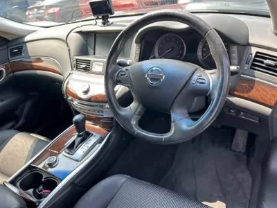 Nissan FUGA