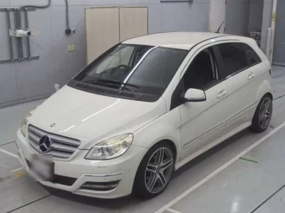 Mercedes-Benz B CLASS