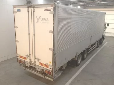 Isuzu TRUCK