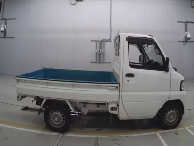 Nissan CLIPPER TRUCK