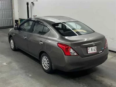 Nissan TIIDA LATIO