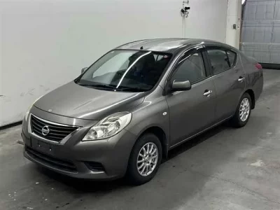 Nissan TIIDA LATIO