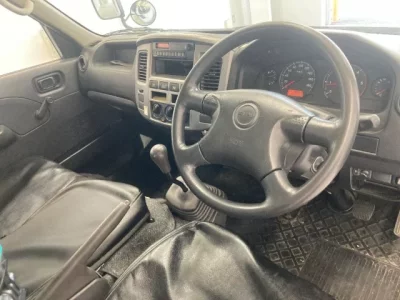 Isuzu COMO