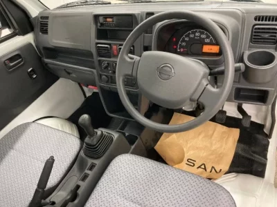 Nissan CLIPPER TRUCK