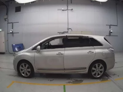 Toyota MARK X ZIO