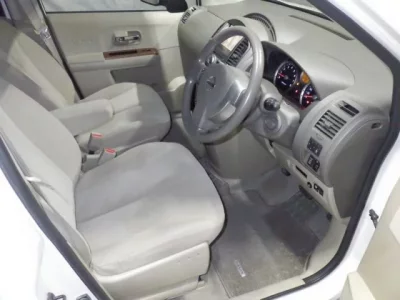 Nissan LAFESTA