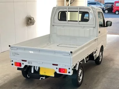 Nissan CLIPPER TRUCK