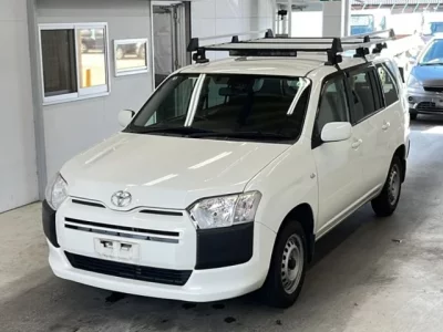 Toyota SUCCEED