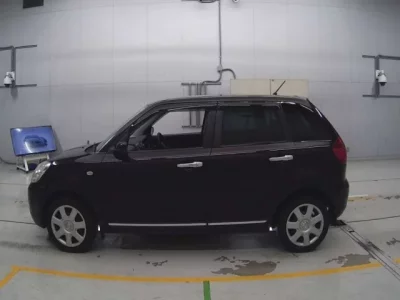 Mazda VERISA