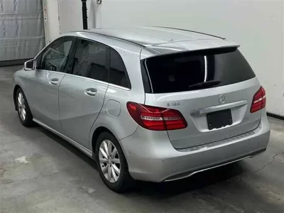 Mercedes-Benz B CLASS
