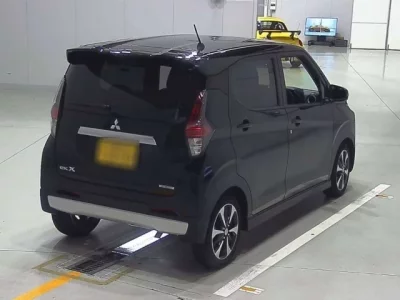 Mitsubishi EK X