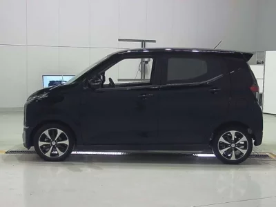 Mitsubishi EK X