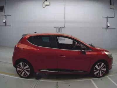 Renault LUTECIA