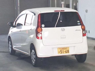 Daihatsu MIRA