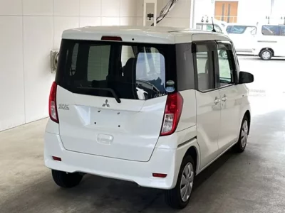 Mitsubishi EK SPACE