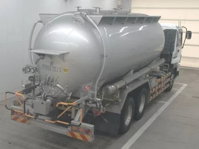 Isuzu TRUCK