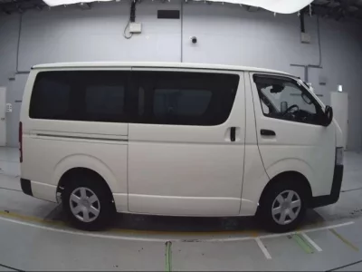 Toyota REGIUS ACE VAN