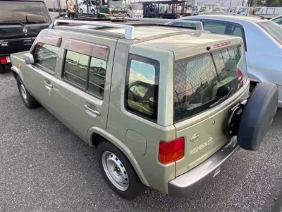 Nissan RASHEEN