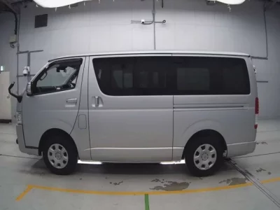 Toyota REGIUS ACE VAN