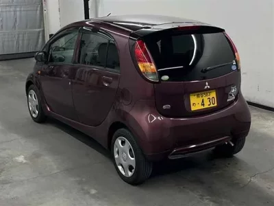 Mitsubishi I