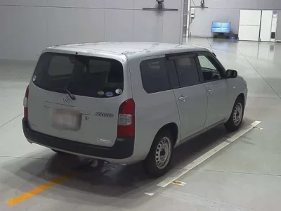 Toyota SUCCEED
