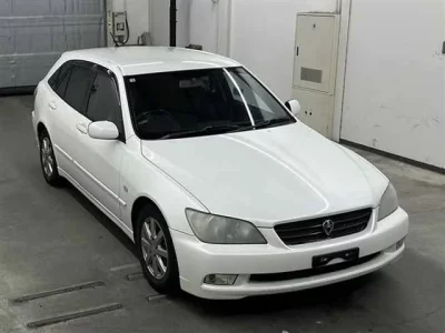 Toyota ALTEZZA WAGON