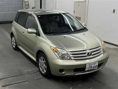 Toyota IST