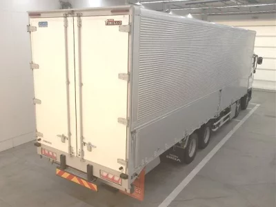 Isuzu TRUCK