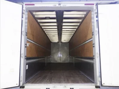 Isuzu TRUCK