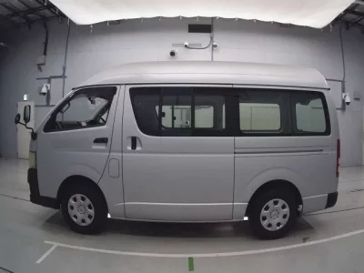 Toyota REGIUS ACE VAN