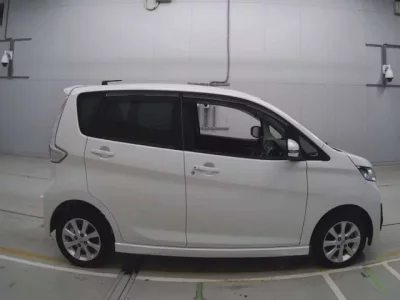 Mitsubishi EK CUSTOM