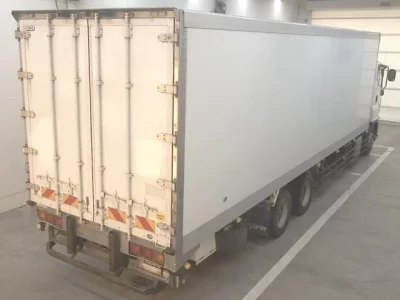 Isuzu TRUCK