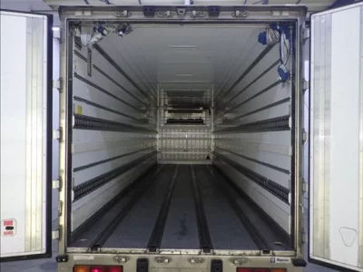 Isuzu TRUCK
