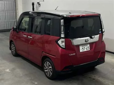 Toyota TANK