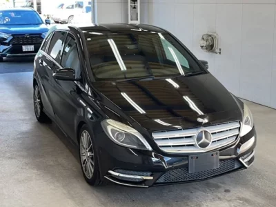 Mercedes-Benz B CLASS