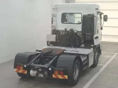 Isuzu TRUCK
