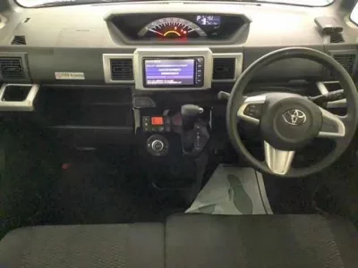 Toyota PIXIS MEGA