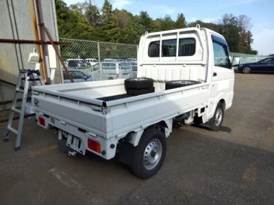 Nissan CLIPPER TRUCK