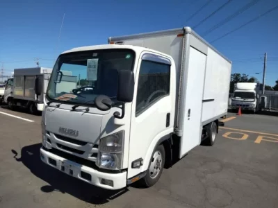 Isuzu ELF