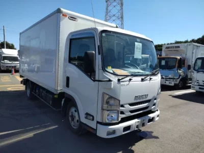 Isuzu ELF