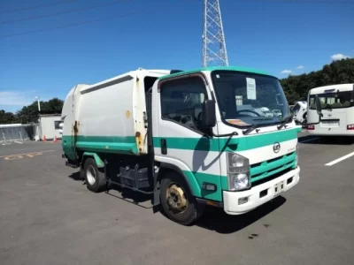 Nissan CONDOR