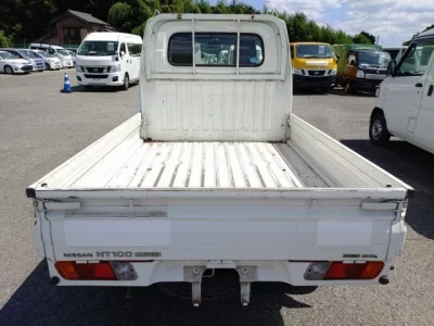 Nissan CLIPPER TRUCK