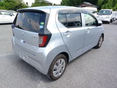 Daihatsu MIRA E S