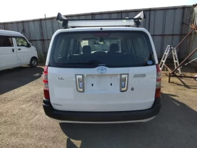 Toyota SUCCEED