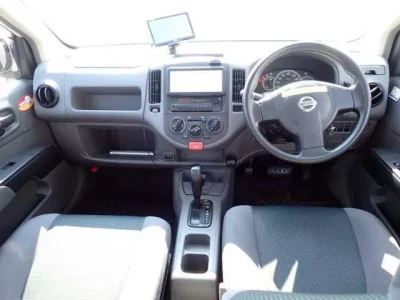 Nissan AD