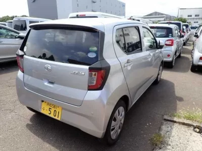 Daihatsu MIRA E S