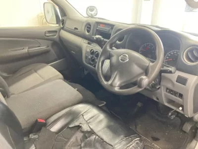 Nissan CARAVAN VAN