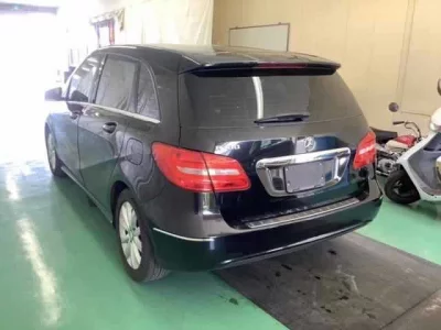 Mercedes-Benz B CLASS