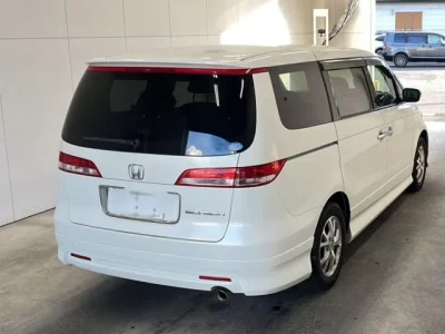 Honda ELYSION