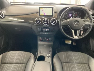 Mercedes-Benz B CLASS